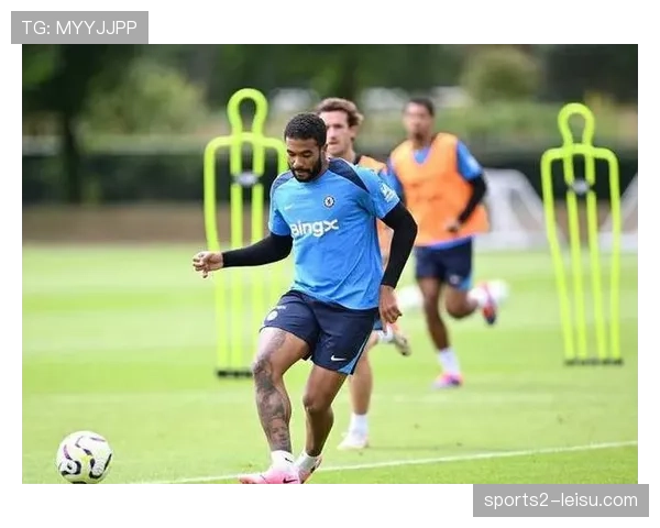 切尔西边路防守漏洞 詹姆斯缺阵影响右路稳固 切尔西边路防守漏洞 詹姆斯缺阵影响右路稳固